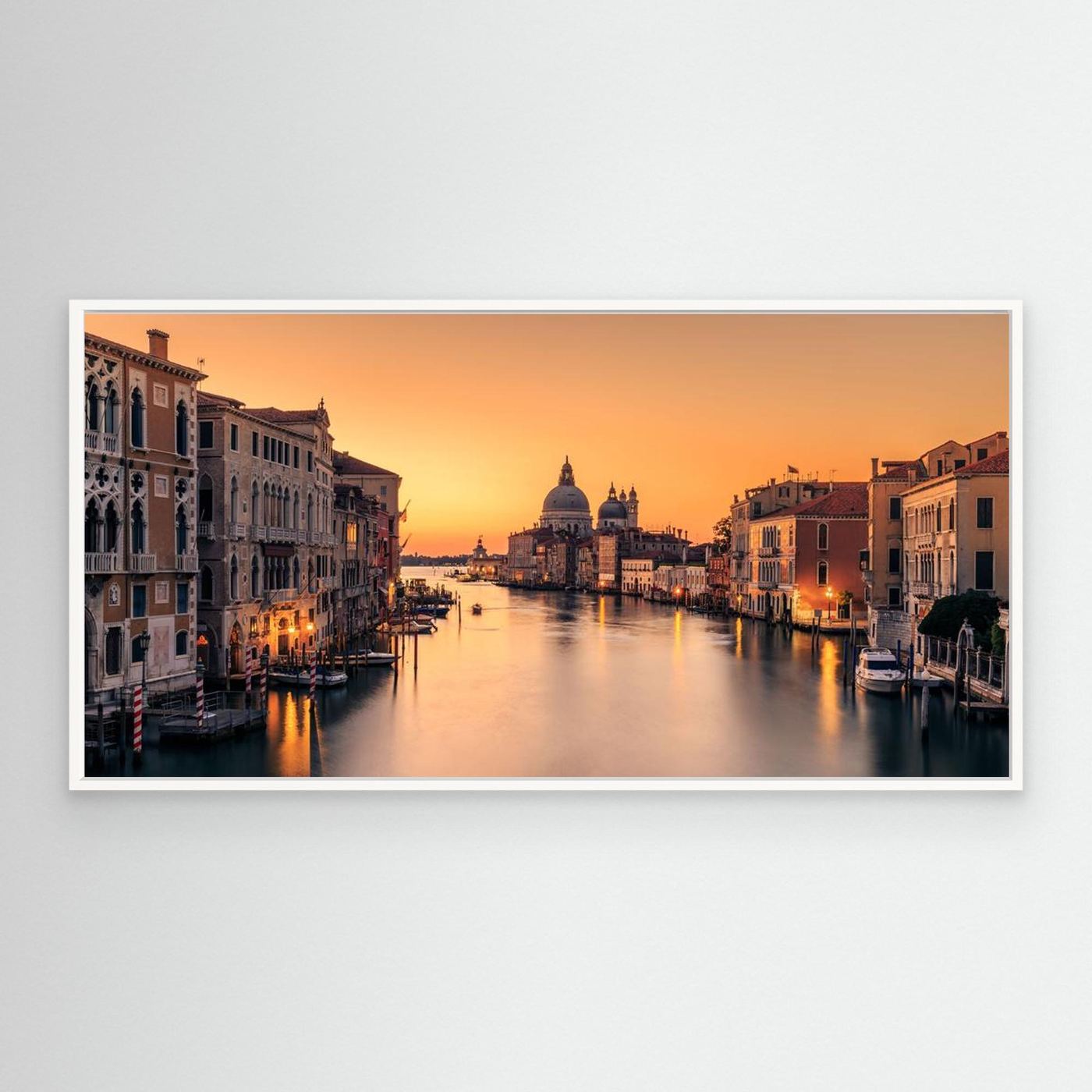 Dawn on Venice by Eric Zhang